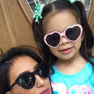 Meet your Posher, Alba